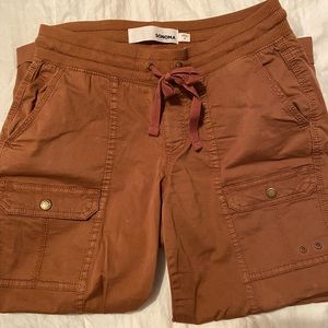 Sonoma cargo capris reddish/orange in color